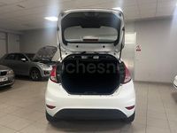 Usado Ford Fiesta Trend 75 CV (55 kW) 2016 Blanco Utilitario