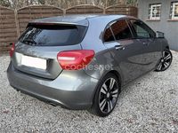 Usado Mercedes A200 Urban 136 CV (100 kW) 2013 Gris / plata Berlina