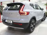 Usado Volvo XC40 Inscription 211 CV (155 kW) 2021 Plateado SUV