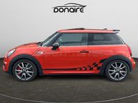 Usado Mini John Cooper Works 231 CV (169 kW) 2018 Naranja Utilitario