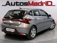 Usado Hyundai i20 101 CV (74 kW) 2022 Marrón Berlina