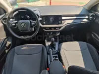 Usado Skoda Kamiq Ambition 95 CV (69 kW) 2023 Blanco SUV
