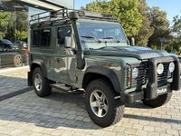 Usado Land Rover Defender 122 CV (89 kW) 2012 Verde Familiar