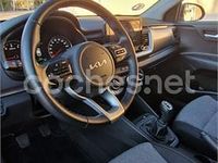 Usado Kia Stonic 100 CV (73 kW) 2024 Azul SUV