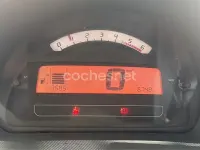 Usado Citroën C2 70 CV (51 kW) 2005 Rojo Utilitario