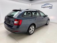 Usado Skoda Octavia Ambition 115 CV (84 kW) 2019 Gris / plata Familiar