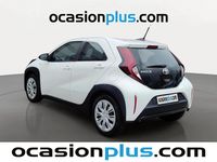 Usado Toyota Aygo X Play 72 CV (52 kW) 2023 Blanco SUV