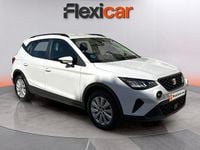 Usado Seat Arona Reference 95 CV (69 kW) 2022 Blanco SUV