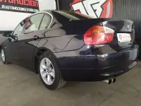 Usado BMW 325 218 CV (160 kW) 2007 Azul Berlina