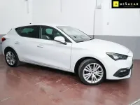 Usado Seat Leon Style 150 CV (110 kW) 2022 Blanco Berlina