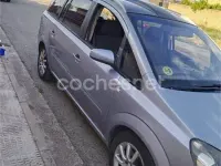 Usado Opel Zafira Cosmo 120 CV (88 kW) 2007 Azul Monovolumen