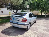 Usado Renault Mégane Expression 80 CV (58 kW) 2001 Gris / plata Berlina