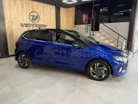 Usado Hyundai i20 100 CV (73 kW) 2022 Azul Utilitario
