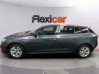 Usado Renault Mégane GrandTour Business 140 CV (102 kW) 2018 Gris Familiar