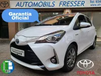 Usado Toyota Yaris Hybrid Active 100 CV (73 kW) 2019 Blanco Berlina