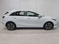 Usado Kia Ceed 101 CV (74 kW) 2025 Blanco Utilitario