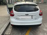 Usado Ford Focus Trend 125 CV (91 kW) 2012 Blanco Berlina