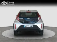 Usado Toyota Aygo X Play 72 CV (52 kW) 2024 Gris SUV
