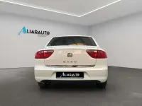 Usado Seat Exeo Reference 120 CV (88 kW) 2011 Blanco Familiar