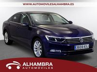 Usado VW Passat Advance 120 CV (88 kW) 2019 Azul Berlina