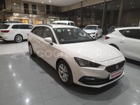 Usado Seat Leon Style 130 CV (95 kW) 2020 Blanco Familiar