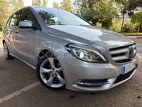 Usado Mercedes B200 136 CV (100 kW) 2015 Gris / plata Monovolumen