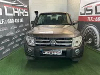 Usado Mitsubishi Montero Motion 200 CV (147 kW) 2010 Marrón SUV