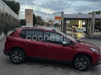 Usado Peugeot 2008 Access 82 CV (60 kW) 2018 Rojo SUV