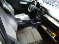 Usado Volvo XC40 Core 211 CV (155 kW) 2023 Gris SUV
