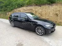 Usado BMW 320 177 CV (130 kW) 2010 Negro Familiar