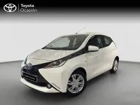 Usado Toyota Aygo X-play 69 CV (50 kW) 2015 Blanco Utilitario