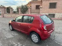 Brugt Dacia Sandero Ambiance 75 HK (55 kW) 2013 Rød Sedan