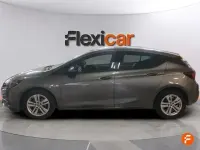 Usado Opel Astra 110 CV (80 kW) 2020 Gris Berlina