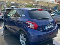 Usado Peugeot 208 Active 92 CV (67 kW) 2014 Azul Utilitario