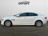 Usado Jaguar XE Prestige 180 CV (132 kW) 2016 Blanco Berlina
