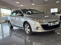 Usado Renault Mégane Dynamique 105 CV (77 kW) 2009 Gris / plata Berlina