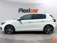 Usado Peugeot 308 Allure 130 CV (95 kW) 2018 Blanco Berlina