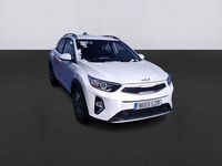 Usado Kia Stonic 100 CV (73 kW) 2022 Blanco SUV