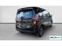 Usado Peugeot Rifter Allure 100 CV (73 kW) 2025 Verde Monovolumen