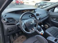 Usado Renault Scénic III Bose Edition 130 CV (95 kW) 2014 Gris / plata Monovolumen