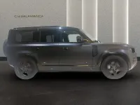 Usado Land Rover Defender SE Dynamic 300 CV (220 kW) 2025 Negro metalizado SUV