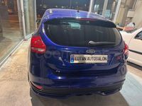 Usado Ford Focus ST 185 CV (136 kW) 2016 Azul Berlina