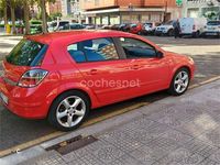 Usado Opel Astra Sport 115 CV (84 kW) 2007 Rojo Berlina