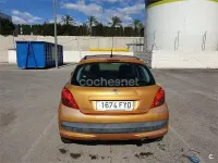 Usado Peugeot 207 Sport 95 CV (69 kW) 2007 Naranja Berlina