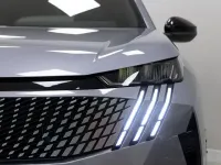 Nuevo Peugeot 5008 Allure 145 CV (106 kW) 2025 Gris SUV