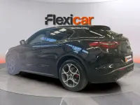 Usado Alfa Romeo Stelvio Sprint 190 CV (139 kW) 2022 Negro SUV