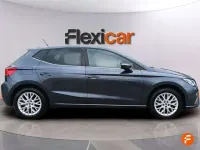 Usado Seat Ibiza Style 116 CV (85 kW) 2024 Gris Utilitario
