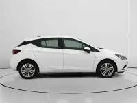 Usado Opel Astra Selective 110 CV (80 kW) 2017 Blanco Berlina