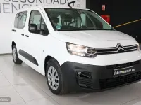 Usado Citroën Berlingo Live 100 CV (73 kW) 2021 Blanco Monovolumen
