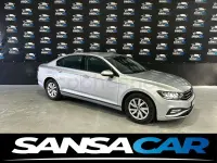 Usado VW Passat Business 150 CV (110 kW) 2021 Gris / plata Berlina